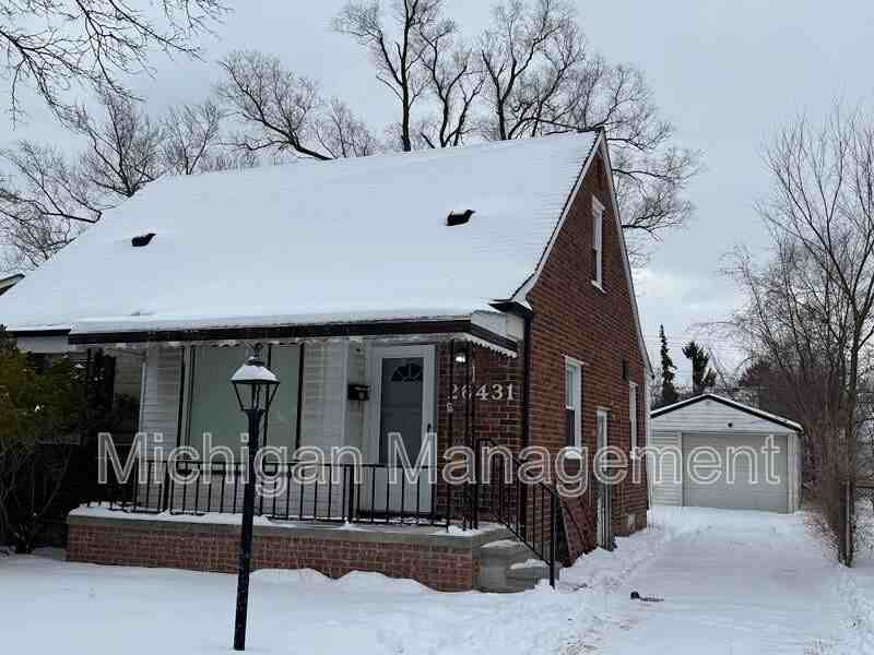 26431 Monticello St - Photo 2 of 27