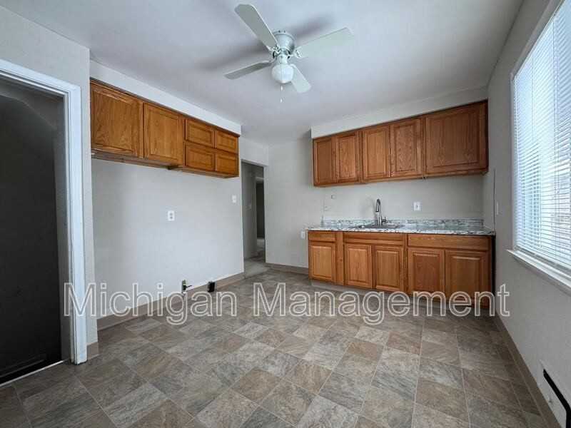 26431 Monticello St - Photo 6 of 27