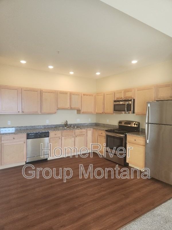 1500 S 14th St W #311 - Photo 4 of 16