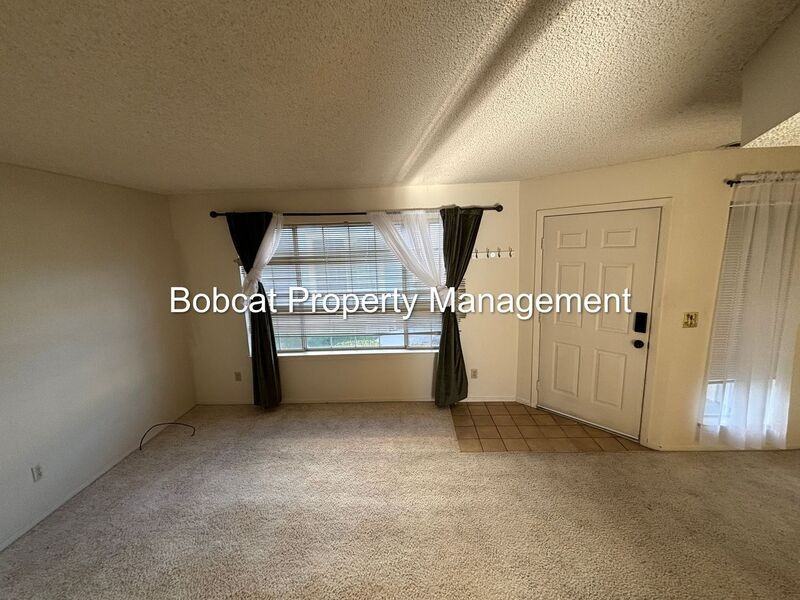 1420 Douglas Ave #11 - Photo 4 of 34