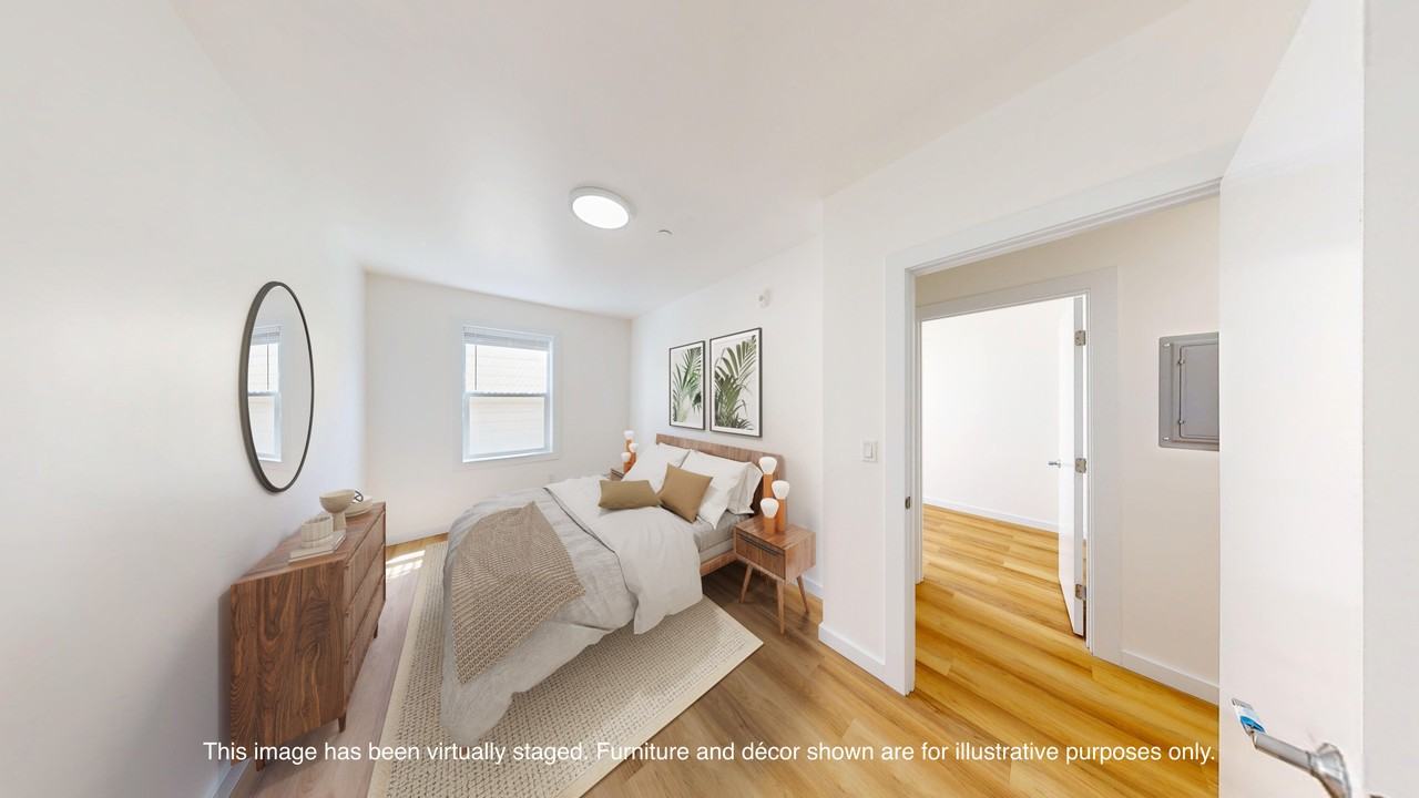 2844 Lyon Street - Photo 3 of 36