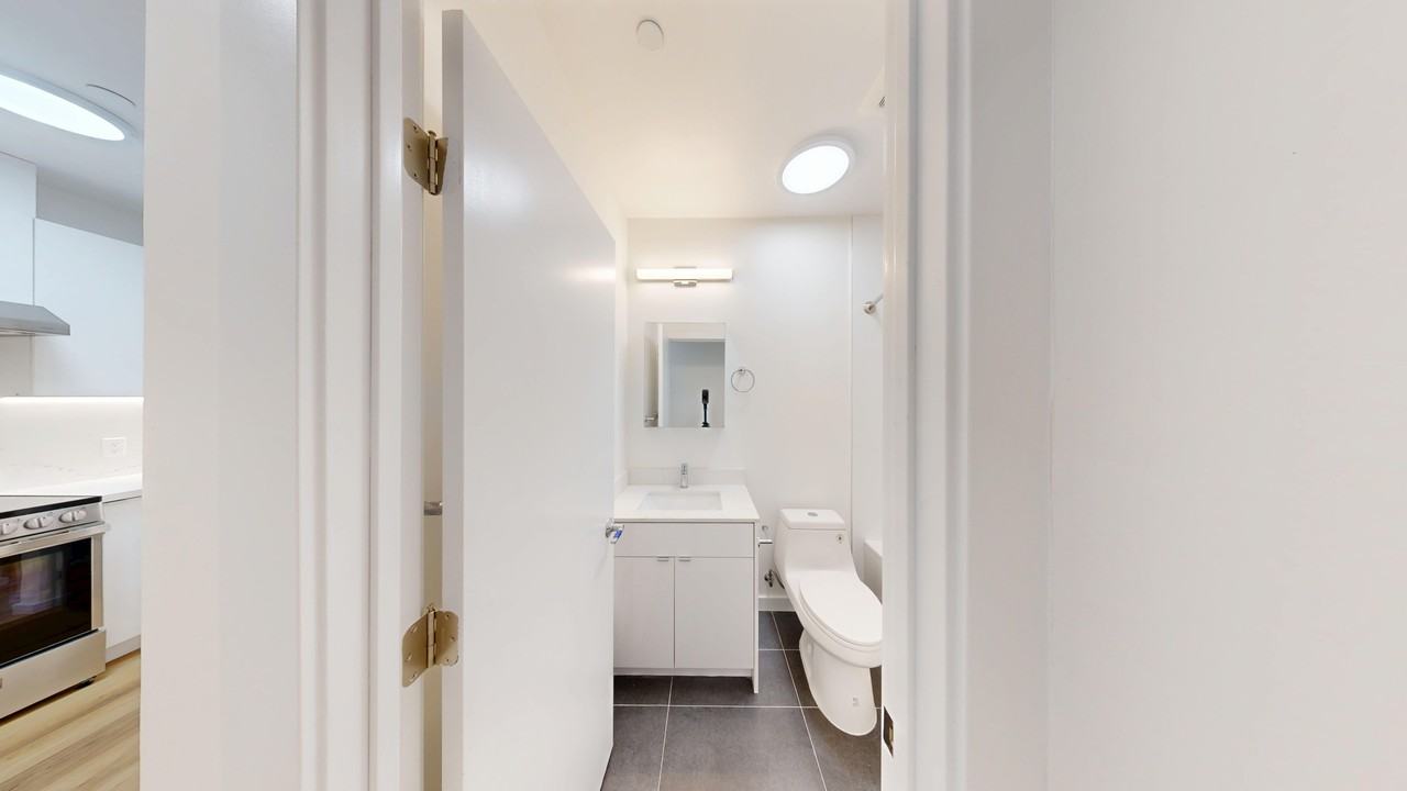 2844 Lyon Street - Photo 5 of 36