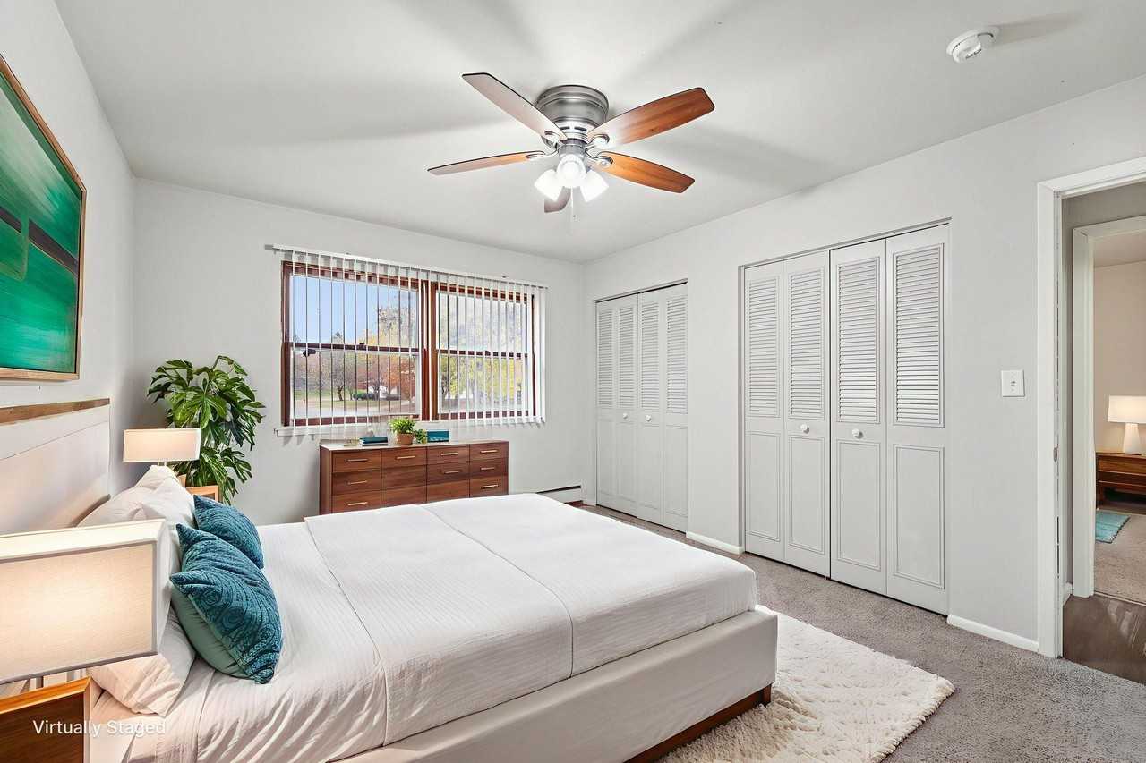 Colonial Terrace - Photo 2 of 39