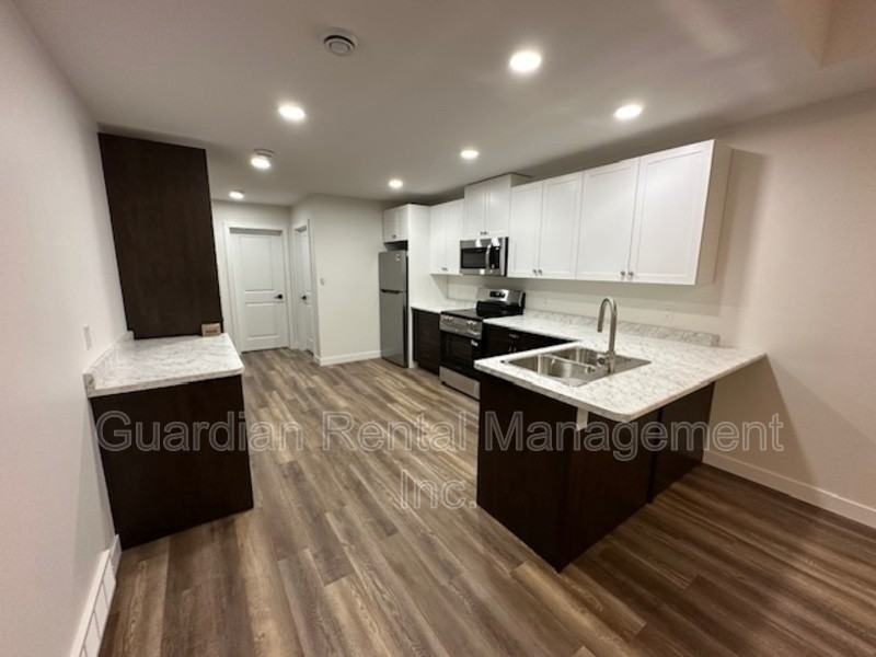 190 Bruin Cres #B - Photo 5 of 18