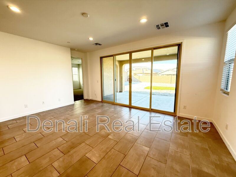 13312 W Crimson Ter - Photo 5 of 20