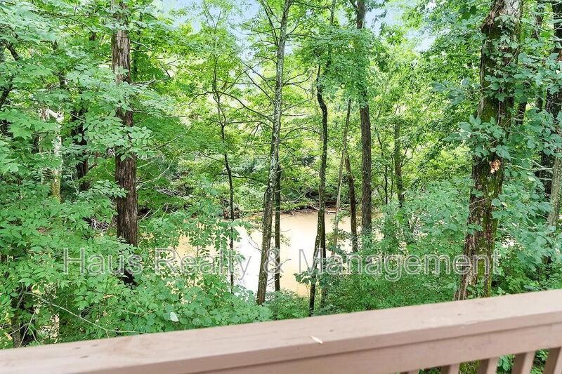 3136 Brook Hill Dr - Photo 6 of 27