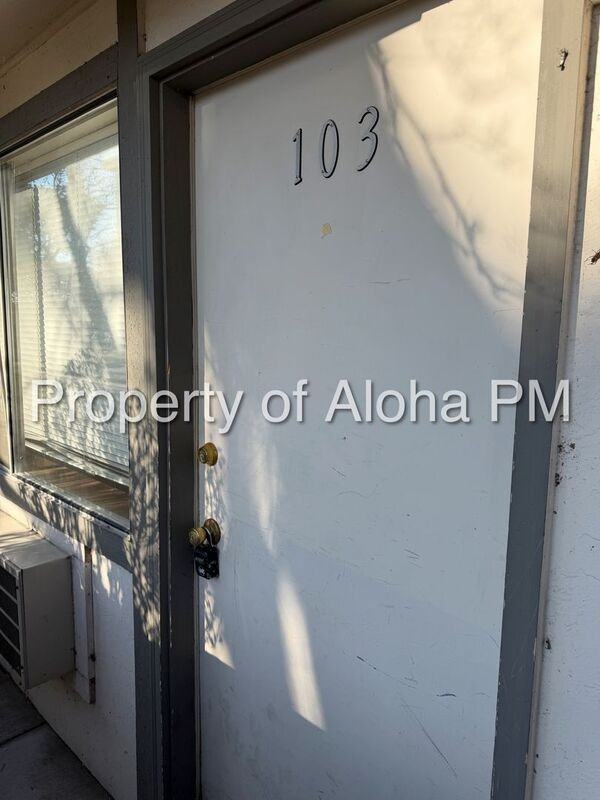 337 N 17th St #103 - Photo 2 of 10