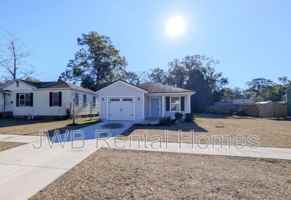 featured image of 1156 Monmouth Way