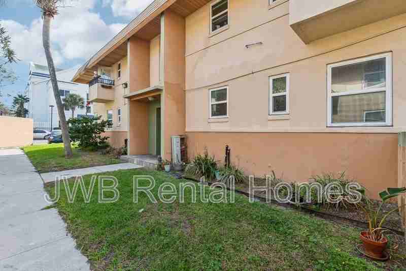 1602 2nd St N #114 - Photo 2 of 19