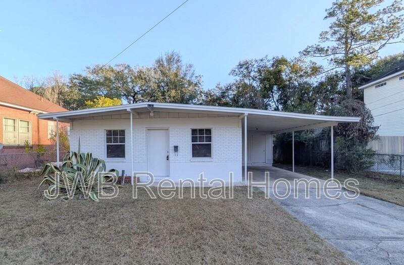 2737 Spring Park Rd - Photo 2 of 17