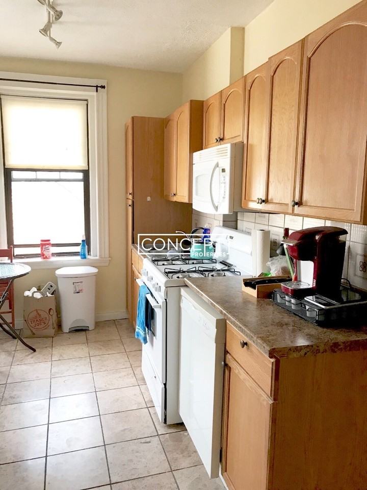 185 Chestnut Hill Ave #5 - Photo 5 of 20