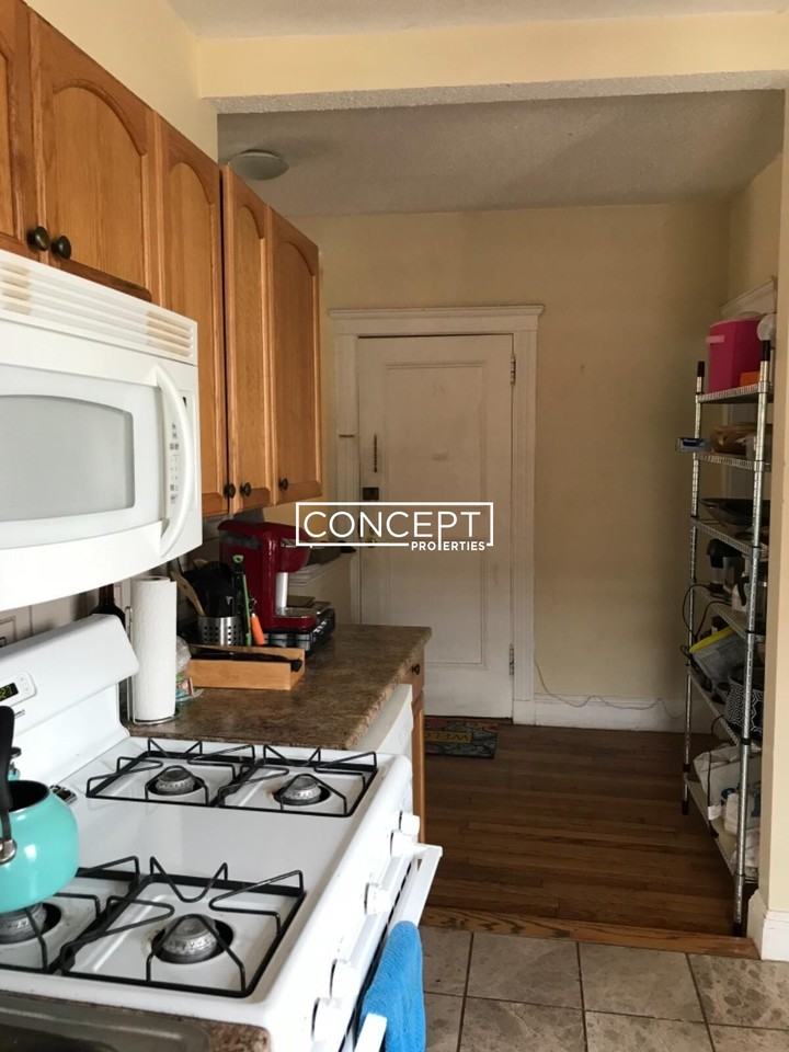 185 Chestnut Hill Ave #5 - Photo 7 of 20