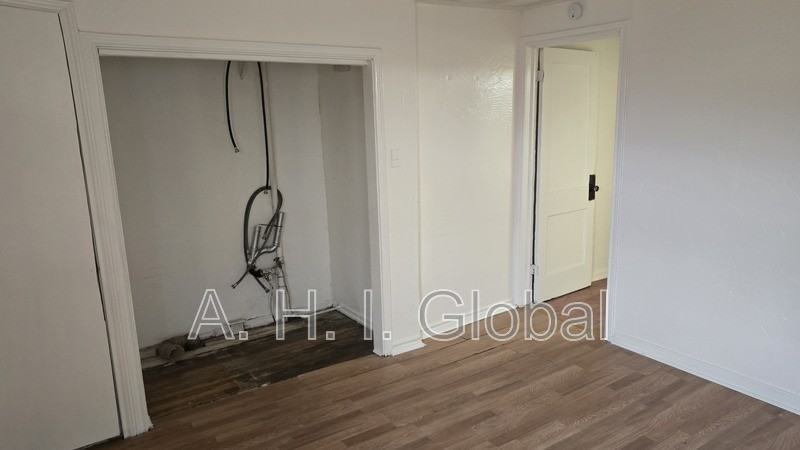 309 N Florida St - Photo 7 of 9