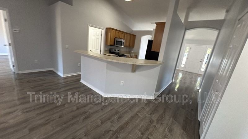 1 Redwood Track Ln - Photo 3 of 10