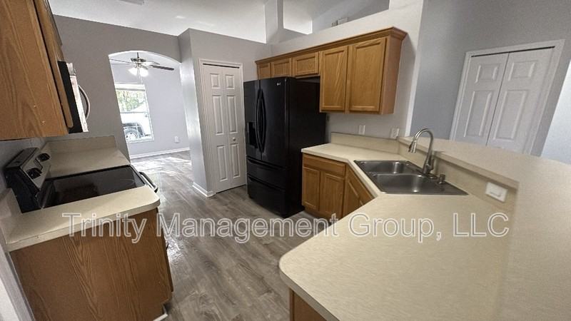 1 Redwood Track Ln - Photo 4 of 10