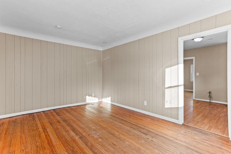 19595 Waldron St - Photo 5 of 26