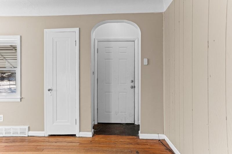 19595 Waldron St - Photo 6 of 26