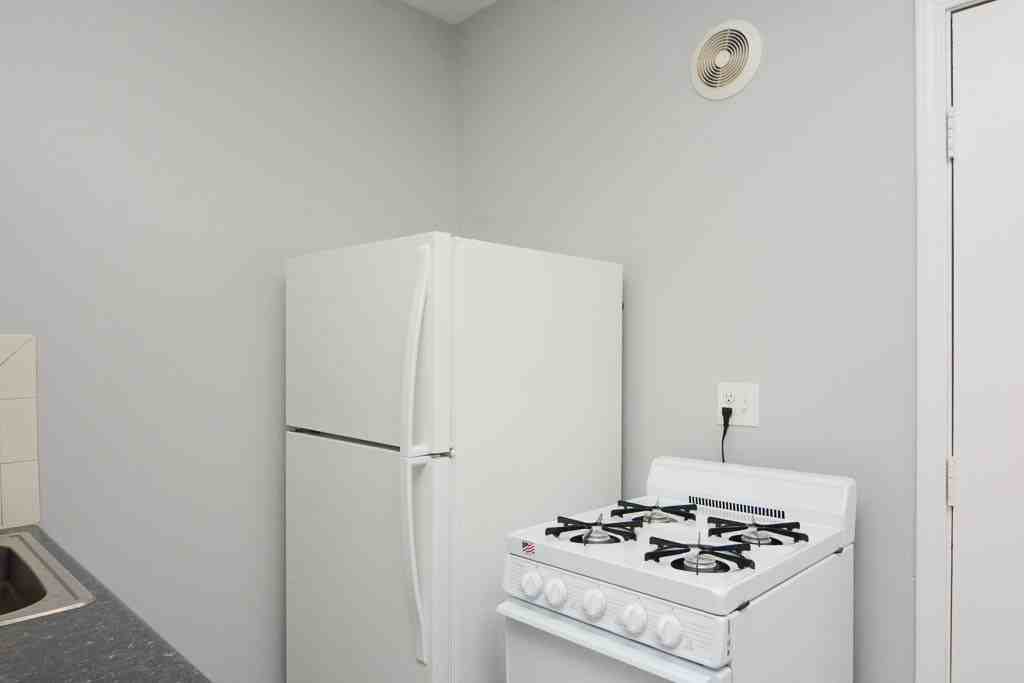 4029 N Kenmore Ave #P704 - Photo 3 of 15