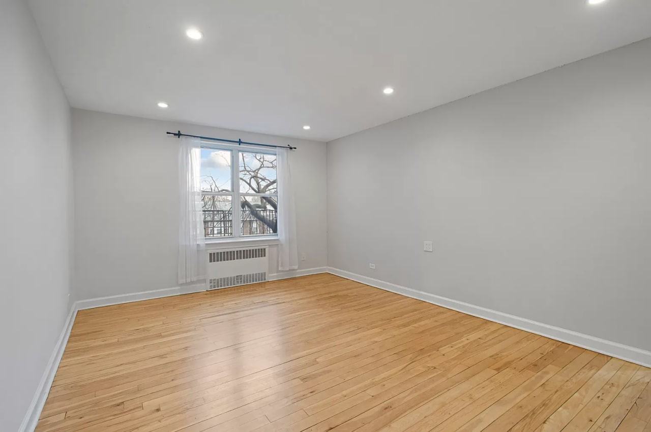 3925 51St St - Photo 6 of 6