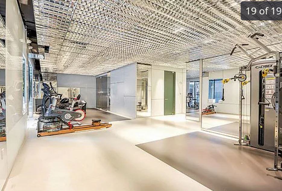 100 11Th Ave - Photo 2 of 8