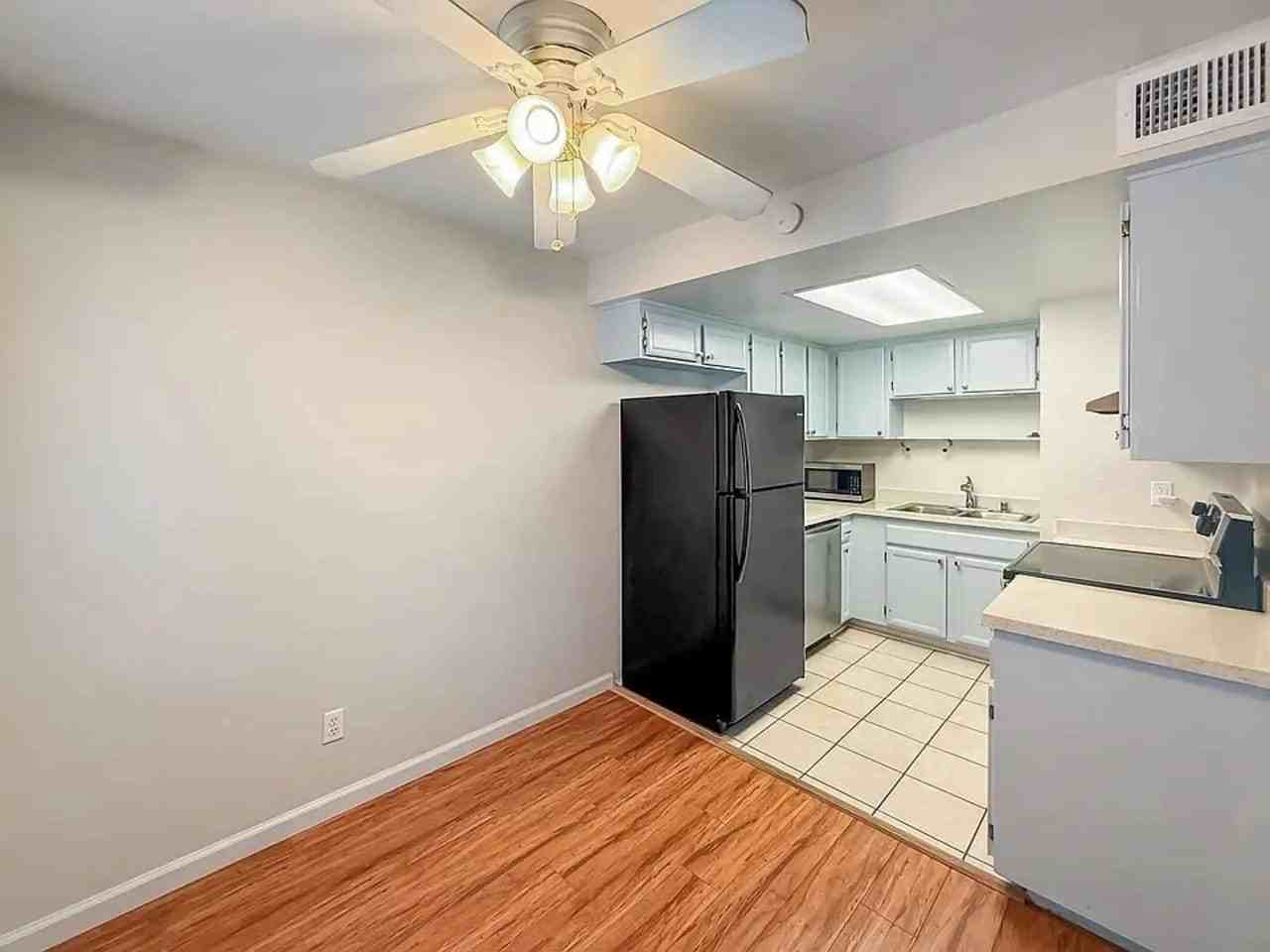 4240 Menlo Ave - Photo 2 of 5