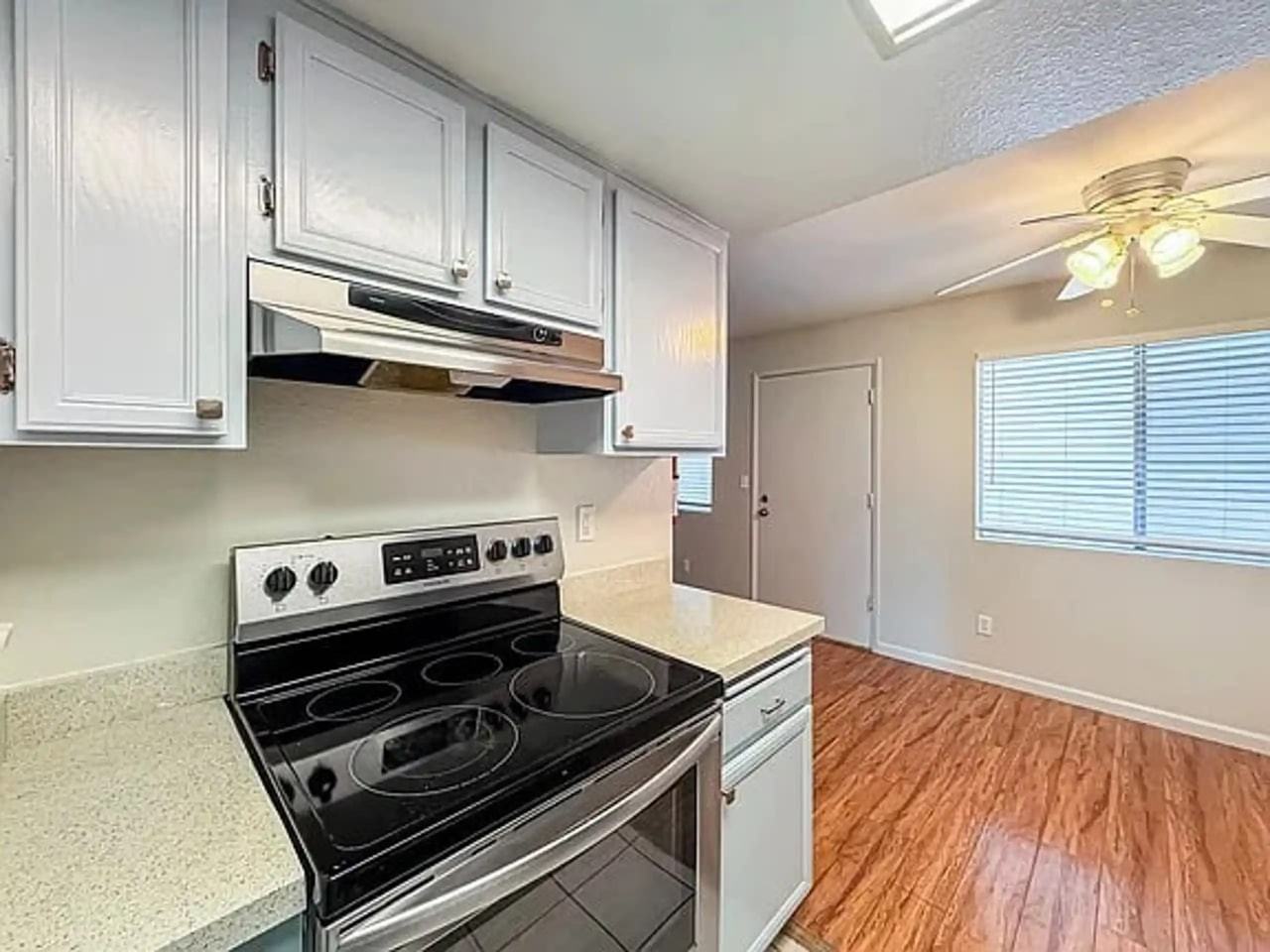 4240 Menlo Ave - Photo 3 of 5