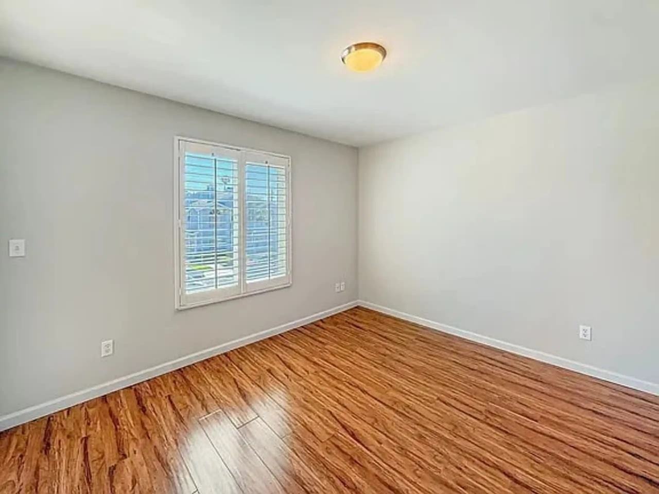 4240 Menlo Ave - Photo 4 of 5