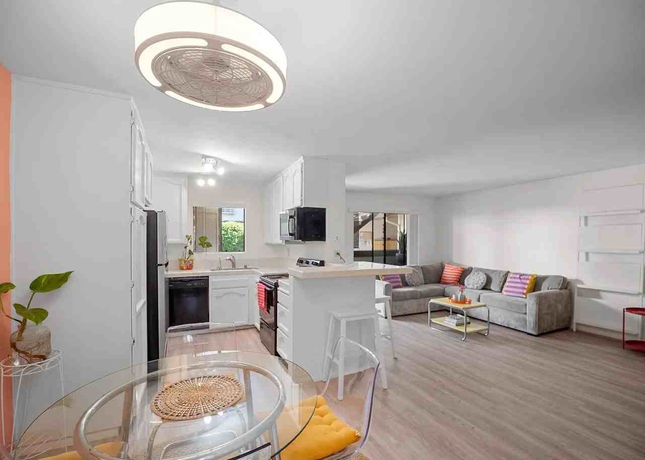 4415 38Th St - Photo 6 of 9