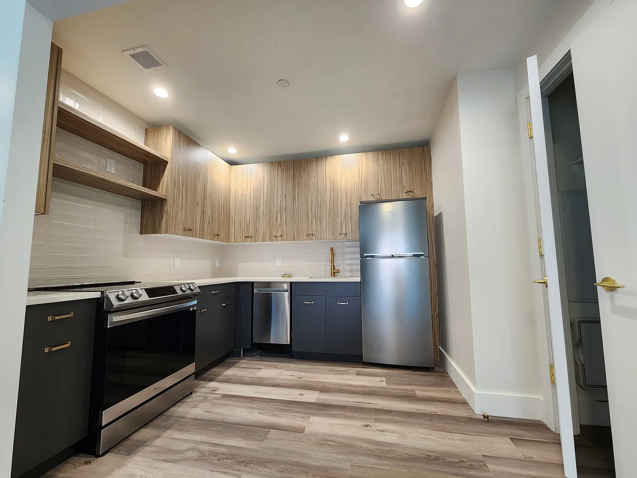 3333 Giles Pl #B2 - Photo 4 of 6