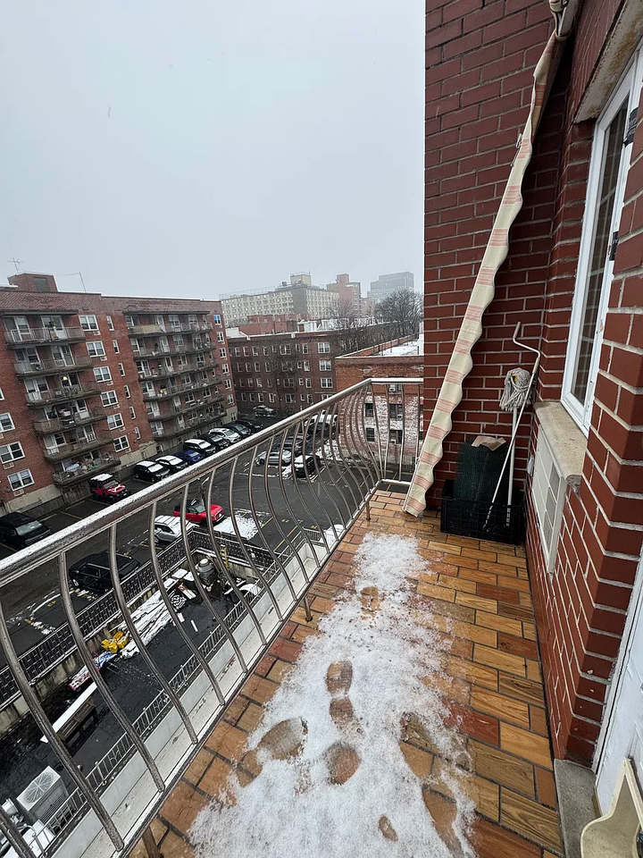 14336 37th Ave #1D - Photo 6 of 12