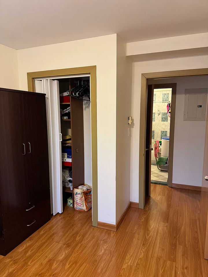 14336 37th Ave #1D - Photo 7 of 12