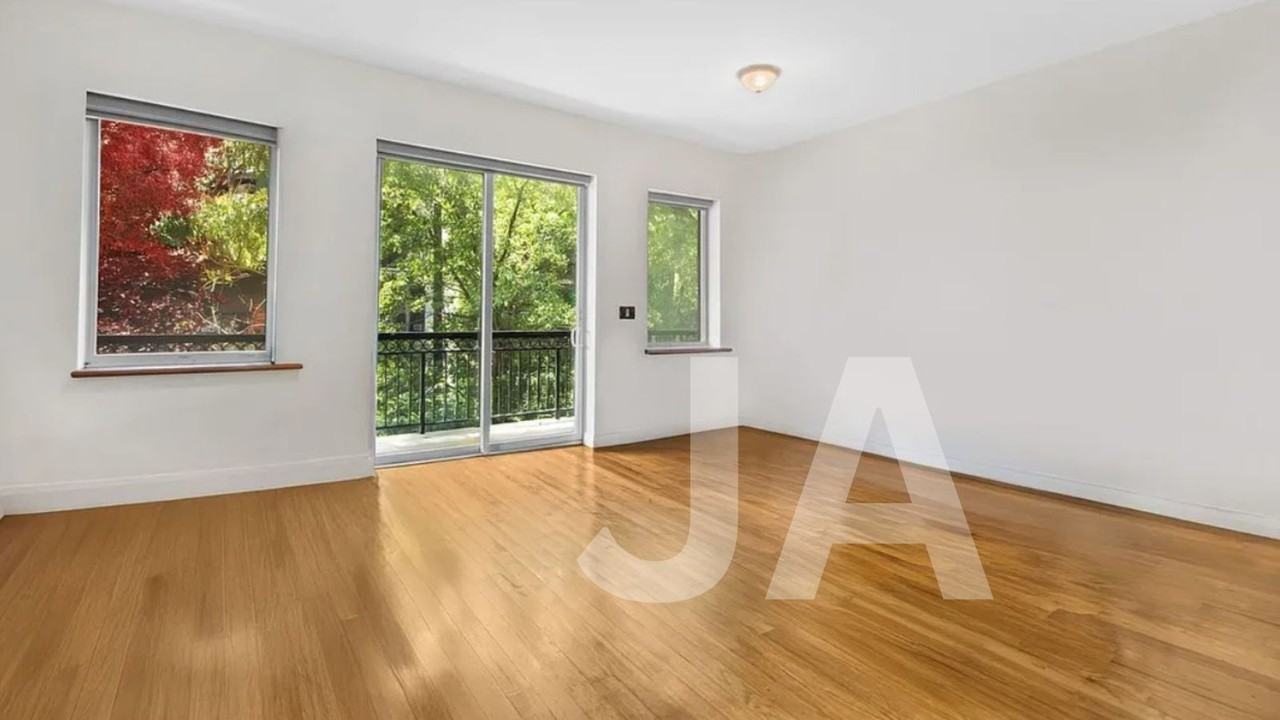 350 2nd St - Photo 5 of 8