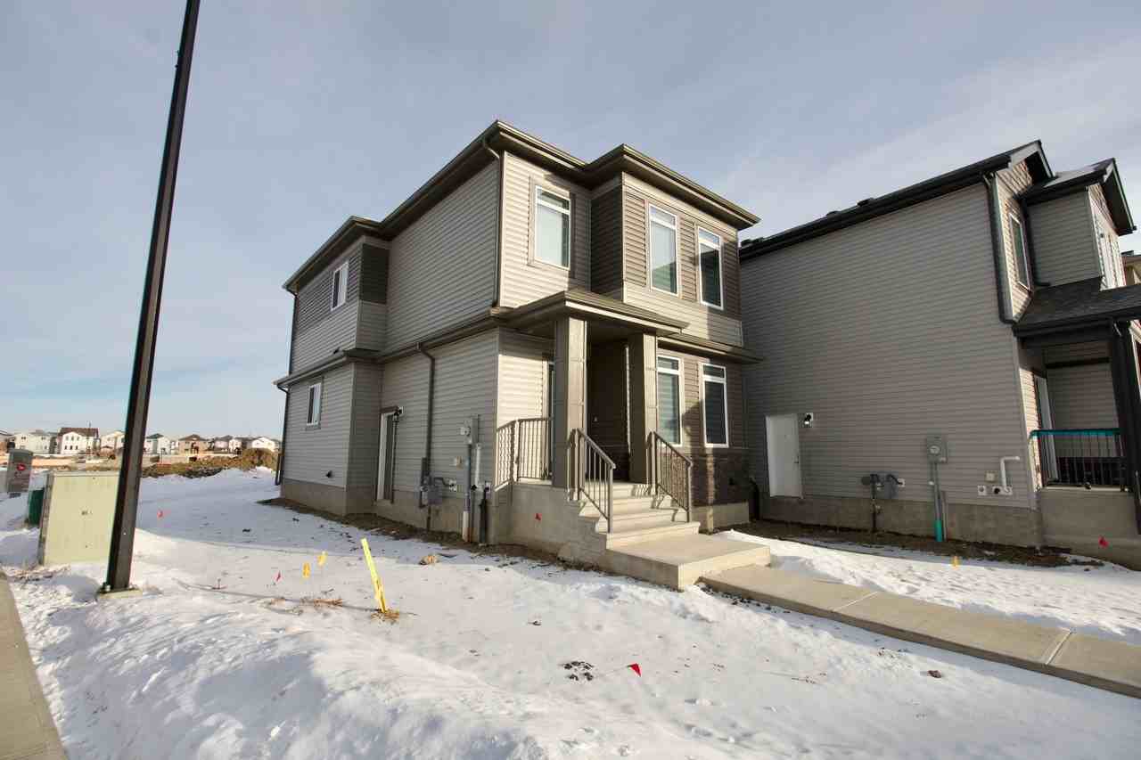 335 Munn Way - Photo 3 of 32