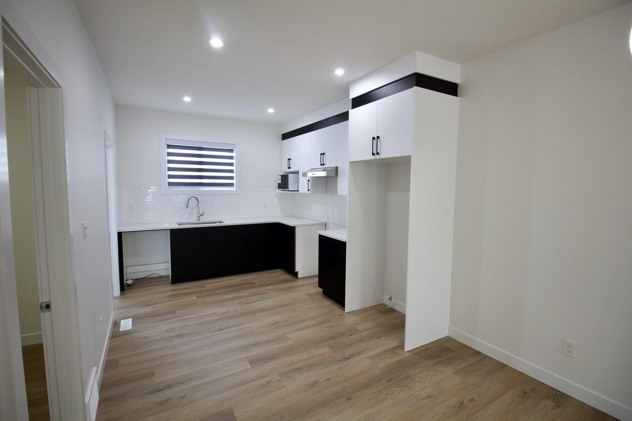 335 Munn Way - Photo 5 of 32