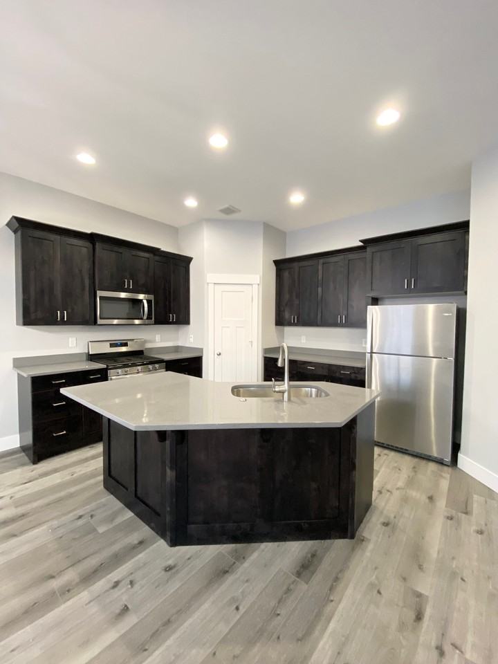 3773 Ventura Ave #NA - Photo 3 of 13