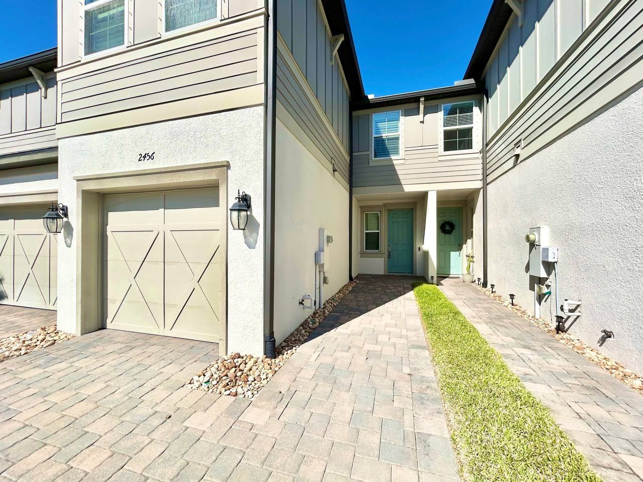 2456 Foggy Creek Cir - Photo 2 of 33