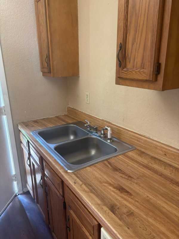 1432 Fitzhugh Ave #NA - Photo 4 of 7