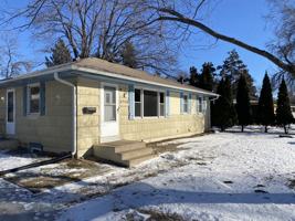 featured image of 4906 Howe Ln