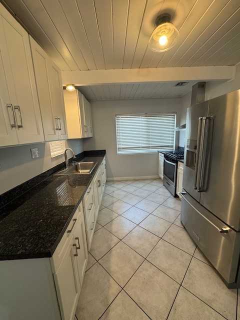 1976 La Jolla Dr - Photo 4 of 30