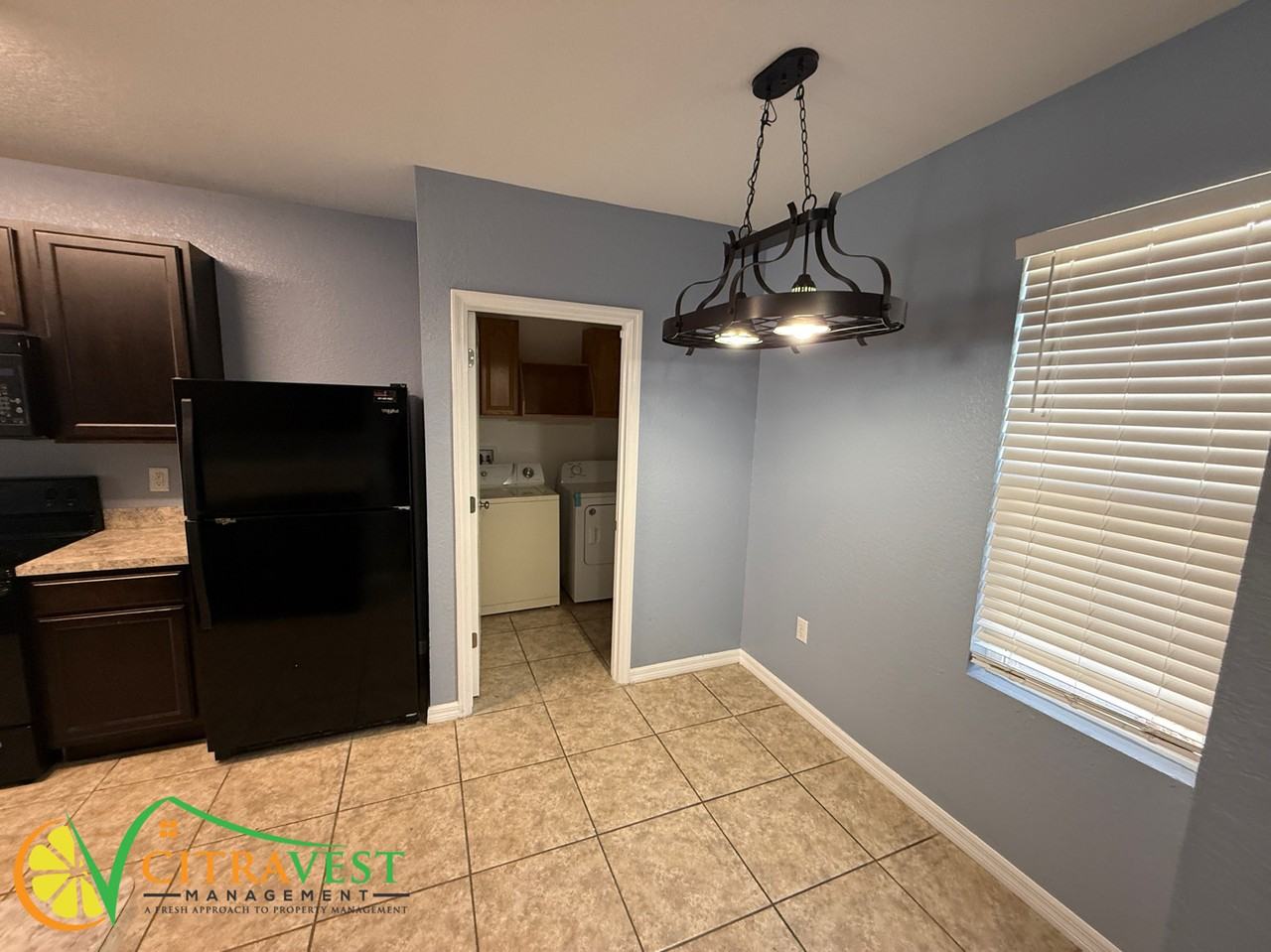 1433 Wallace Manor Pass - Photo 4 of 13