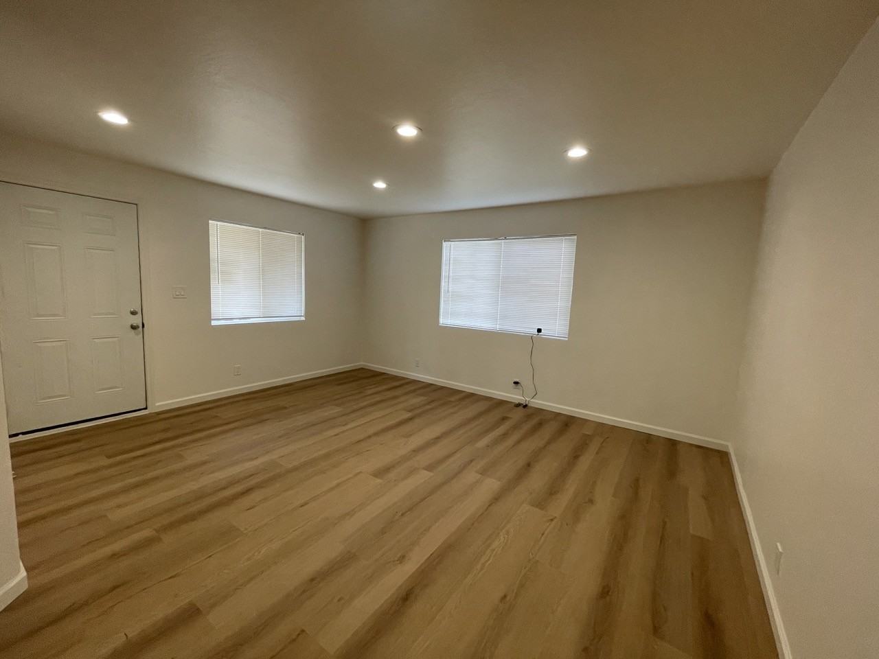 413 Laurel Ave #NA - Photo 4 of 17