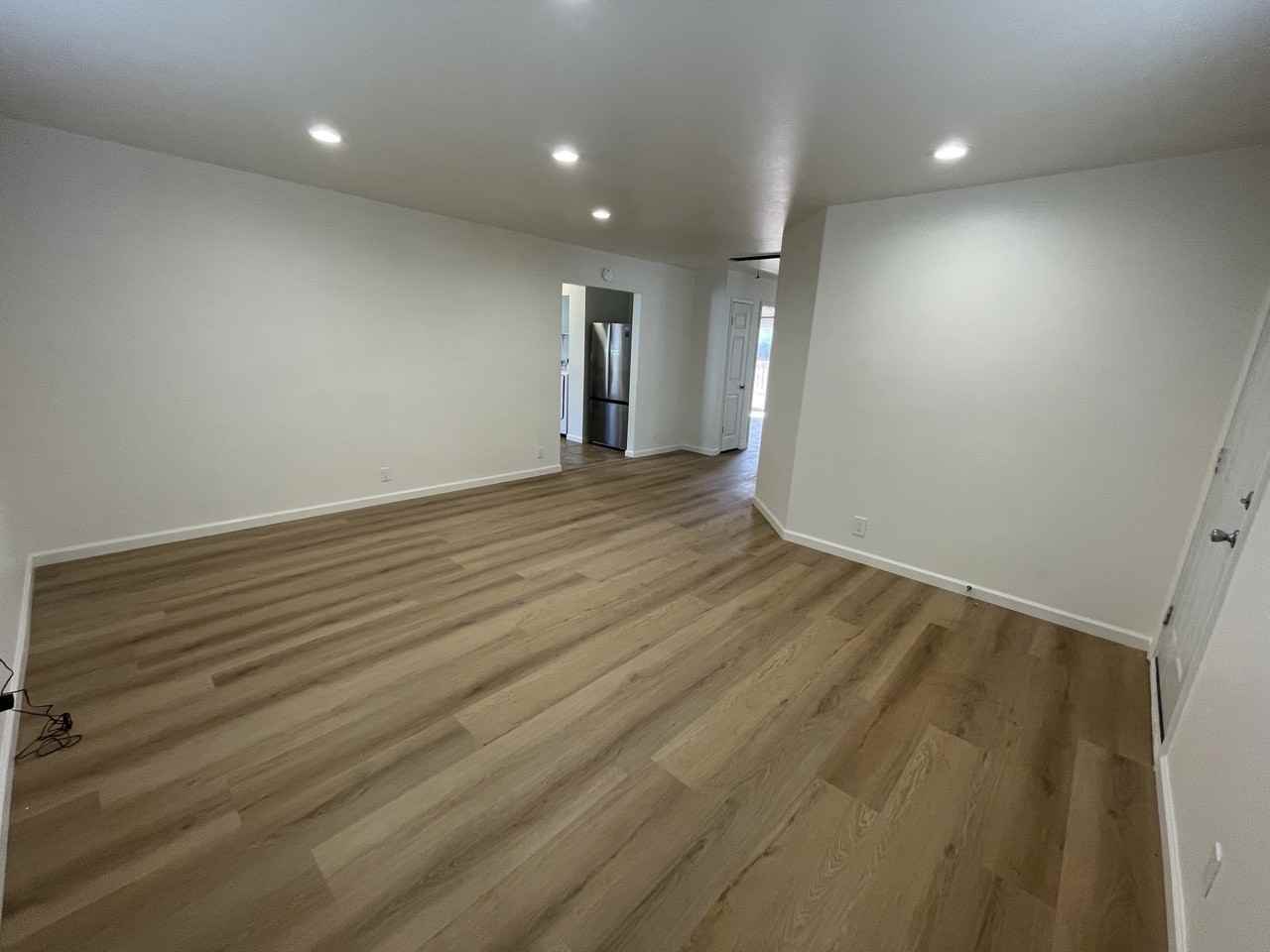 413 Laurel Ave #NA - Photo 5 of 17