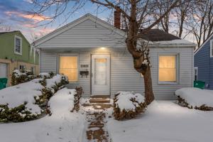 featured image of 23023 Rosalind Ave