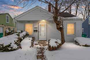 23023 Rosalind Ave - Photo 1 of 1