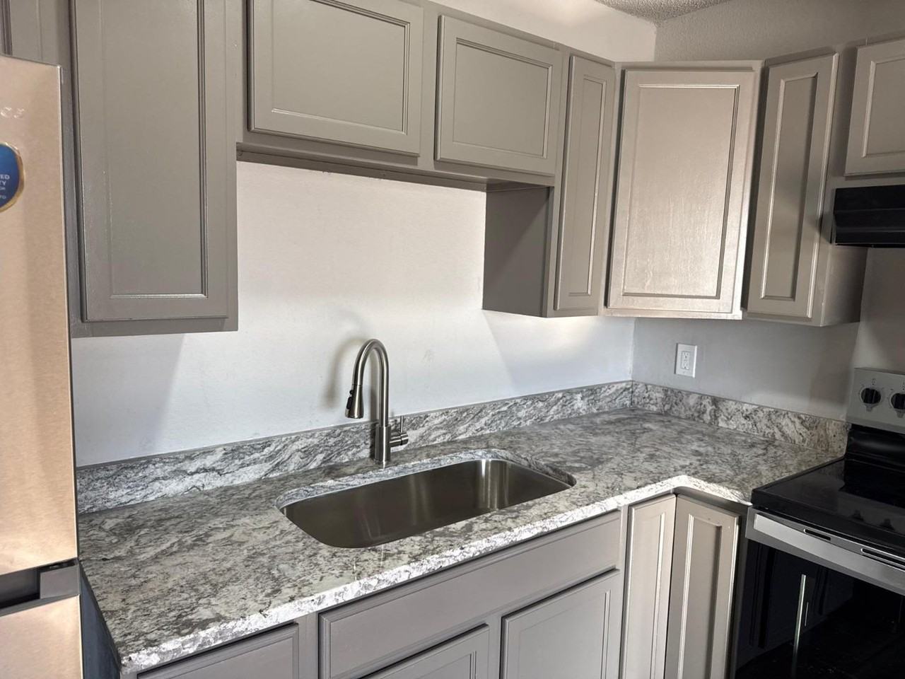 2302 W Haskell St - Photo 6 of 20