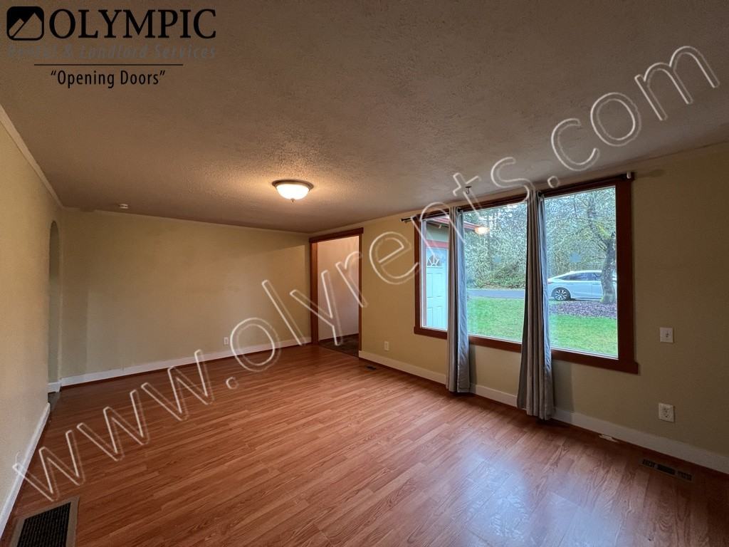 2132 Grove Rd Nw - Photo 3 of 17