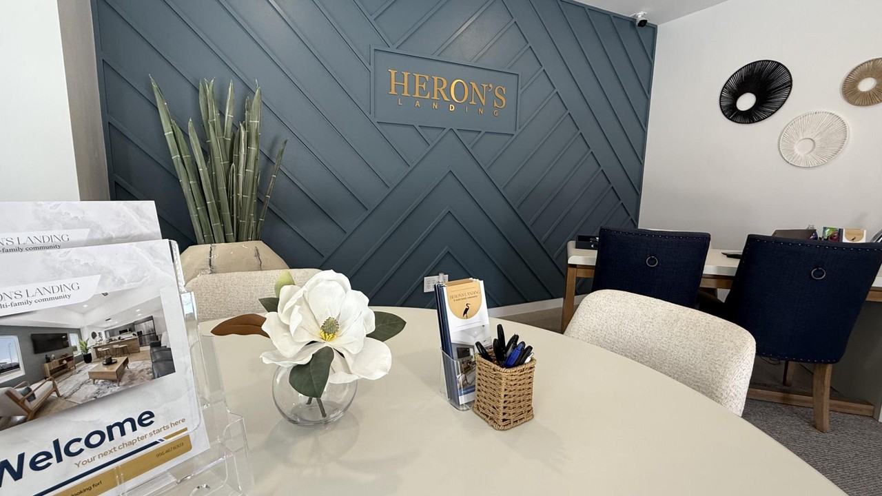 712 Onyx Dr - Photo 3 of 33