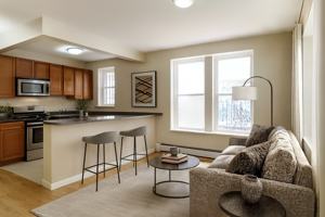 featured image of 2214 Strauss St #1