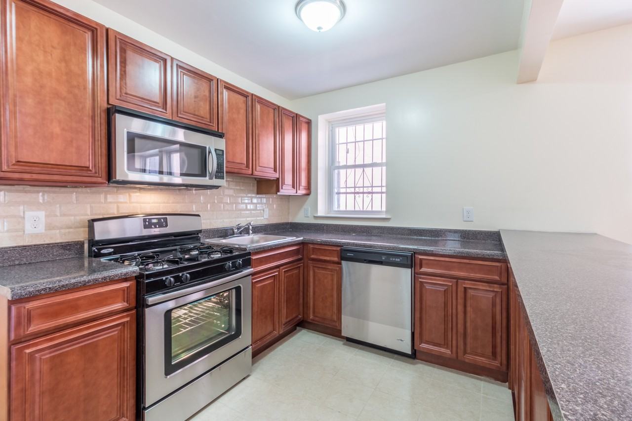 2214 Strauss St #1 - Photo 6 of 6