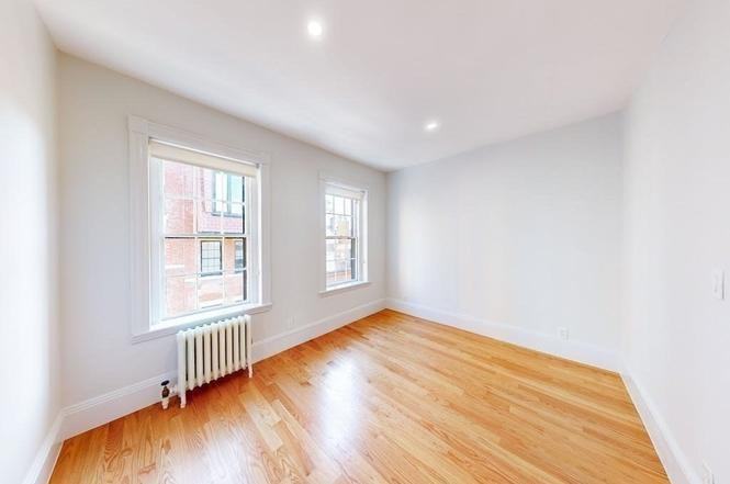 53 Grove St - Photo 4 of 15